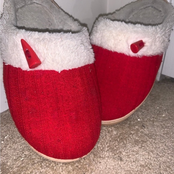 SILK P.J. SET - CHERRY RED - SLIPPERS INCLUDED - Picture 3 of 3